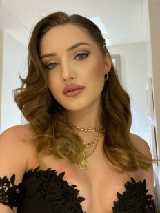 Фото проститутки Юля №1 в городе Карачаевск